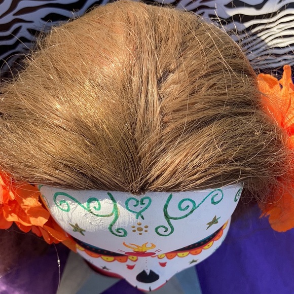 VINTAGE LA MUERTE BRATZ DOLL HEAD AND STAND - Picture 6 of 11